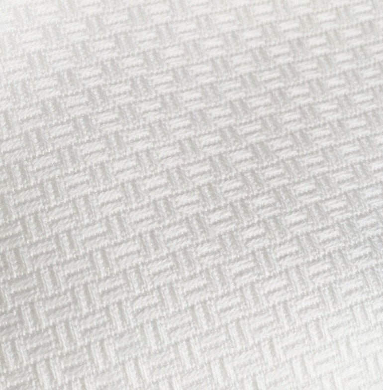 White Aida Fabric, Permin, 18 Count Aida, Cross Stitch Fabric, Embroidery  Fabric, White, 100% Cotton Aida, Premium Cross Stitch Supply 