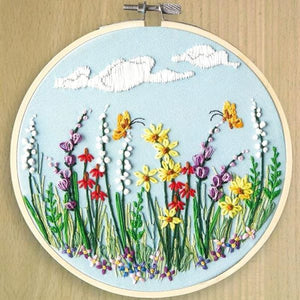 Green Fields Embroidery Kit, Leisure Arts LAK57515