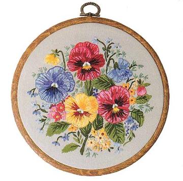 Embroidery Kit Pansies, Design Perfection E139