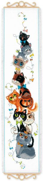 King of the Heap Cross Stitch Kit Banner, Riolis R1770