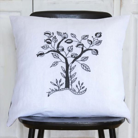 Embroidery Kit Mono Tree, Modern Embroidery Anette Eriksson