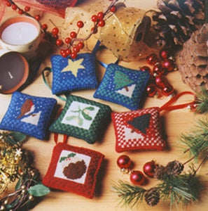 Tapestry Kit Needlepoint Kit, 6 Tapestry Christmas Decorations (OO)