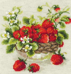 Garden Strawberries Cross Stitch Kit, Riolis R1449