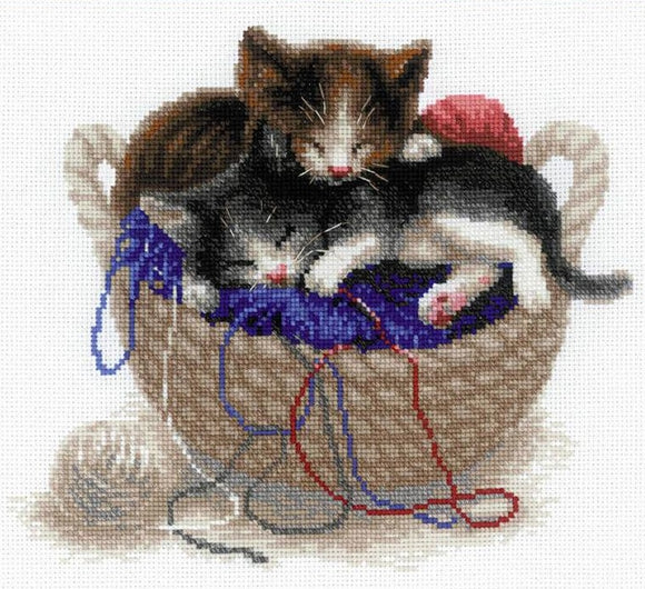 Cross Stitch Kit Kittens in a Basket, Counted Cross Stitch Riolis R1724