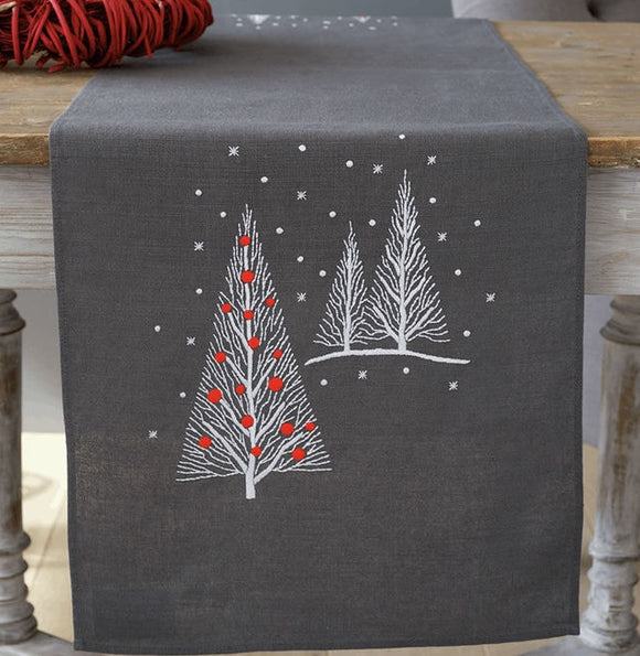 Vervaco / PN-0007343 Burlap Christmas Tree Cloth Kit Christmas / Embroidery  Kit