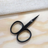 Embroidery Scissors, Wide Bow Mini L20028 - 2.3"/5.8cm