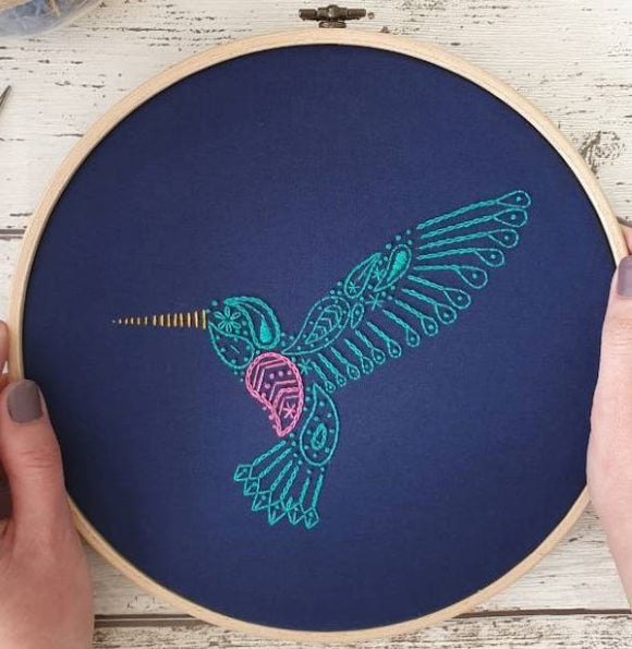 Hummingbird Embroidery Kit, Paraffle Embroidery