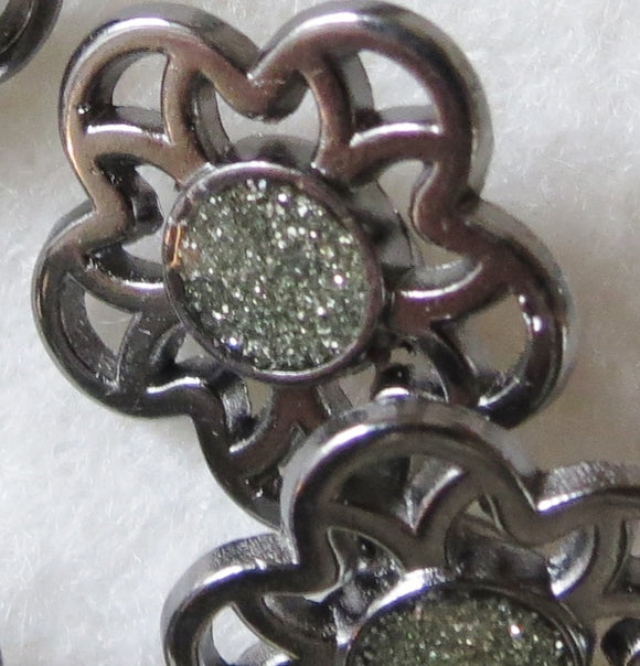 Metal Buttons, Pewter Flower Silver Glitter Button - 22mm