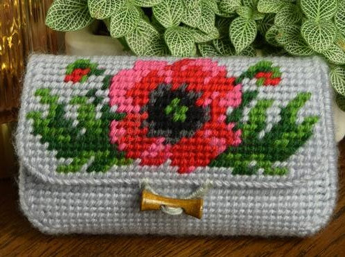 Poppy Purse/Clutch Bag Tapestry Kit, COUNTED Plastic Canvas Work, Orchidea ORC.9852